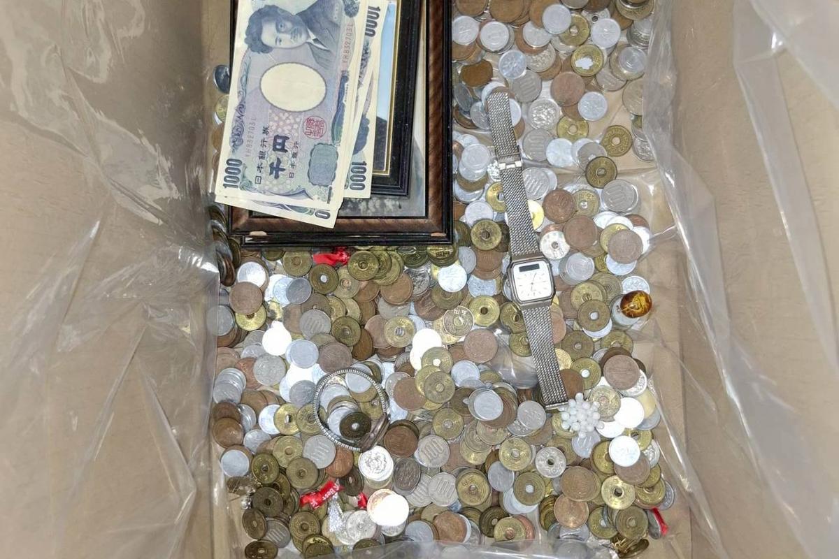 遺品整理で出てきた現金や貴重品類